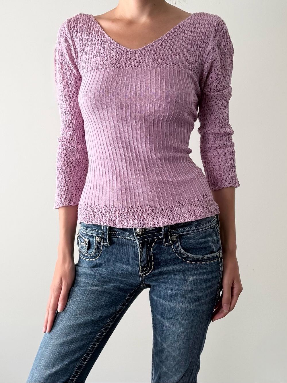 Vintage 100% silk knit lavender 3/4 sleeve top.